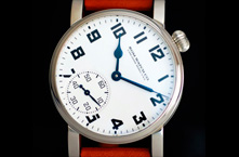 На американских часах перекосило циферблат