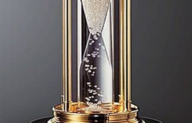 Песочные часы с бриллиантами