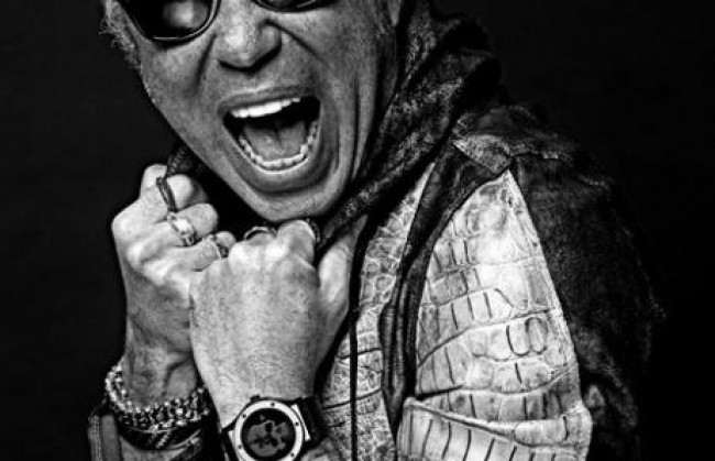 Часы в честь Лорена Пицциотто