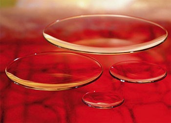 Сапфировое стекло или минеральное?