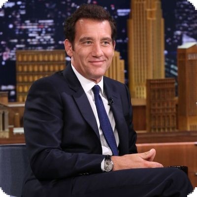 На запястье Клайва Оуэна, снимающегося в сериале «Больница Никербокер» замечены часы Jaeger-LeCoultre