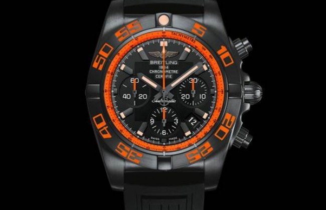 Breitling представляет публике новый хронограф под названием Chronomat 44 Raven