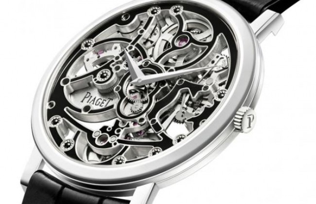 Часы Altiplano Skeleton Enamel представила компания Piaget