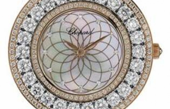 Женские часы Heure du Diamant представляет компания Chopard