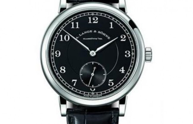 Лимитированную модель часов 1815 “200th Anniversary F. A. Lange” представляет компания A. Lange & Soehne