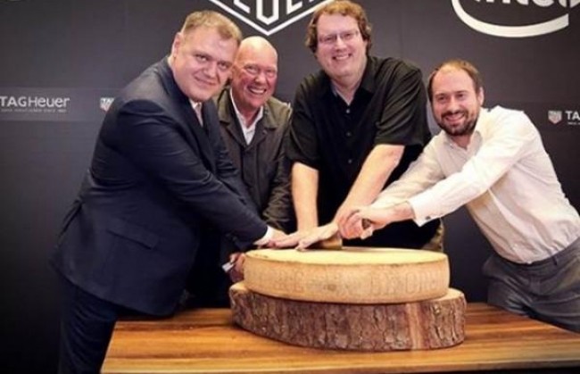 TAG Heuer займется производством умных часов совместно с Intel и Google