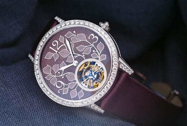 Jaeger-LeCoultre представляет часы Rendez-Vous Ivy Tourbillon