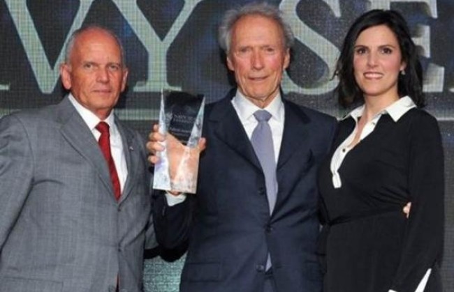 Graham пожертвовала деньги от продажи часов Chronofighter Oversize фонду Navy SEAL Foundation