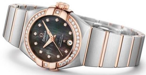 Блеск таитянского перламутра на циферблате часов Omega Constellation Tahiti