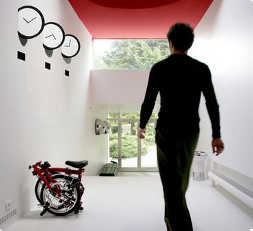 Необычные настенные часы