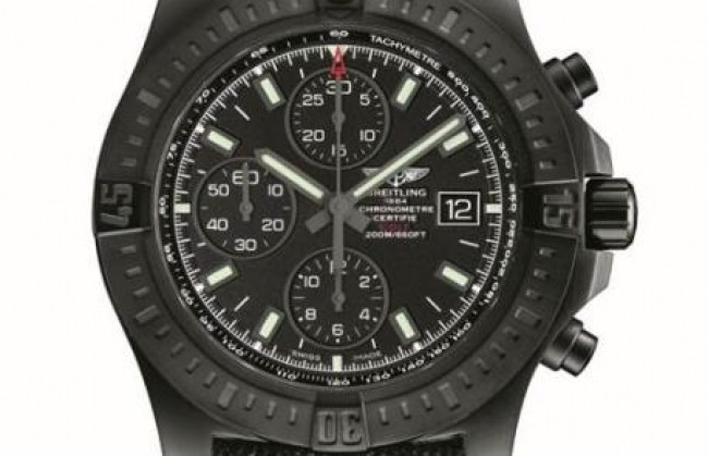 Breitling представляет часы Colt Blacksteel Chronograph